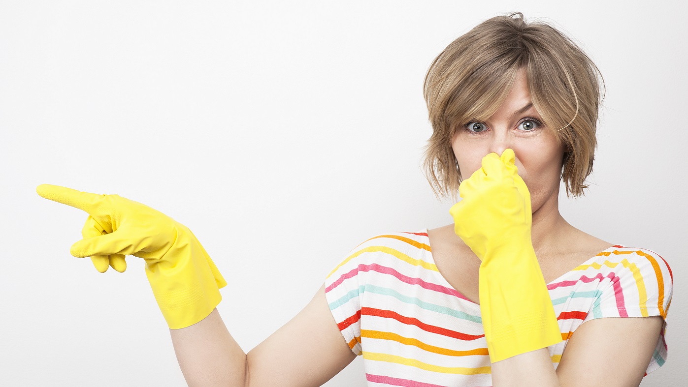 Как-устранить-неприятный-запах-из-канализации